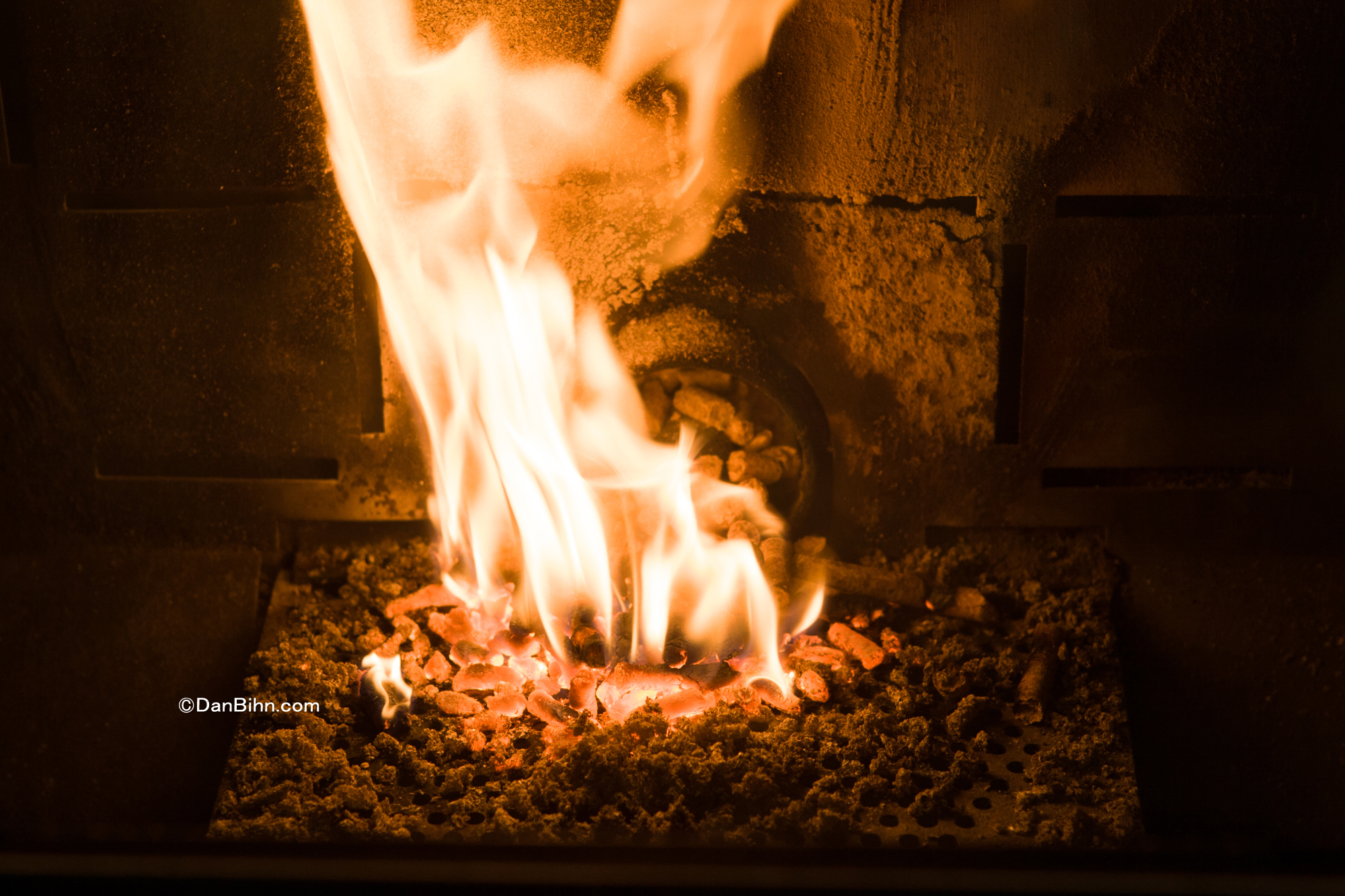 その一粒が、
                                  世界を変える。
                                  